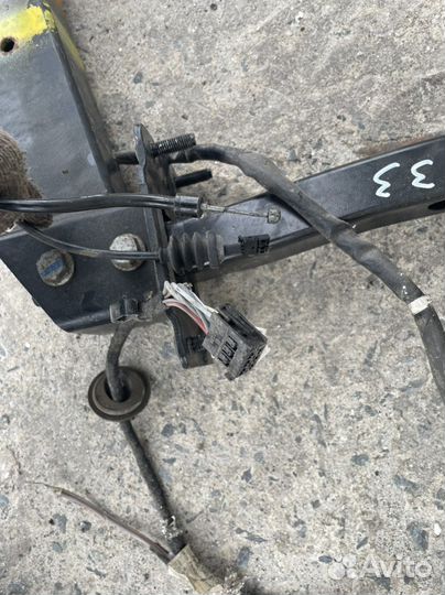 Фаркоп Mercedes W211 седан