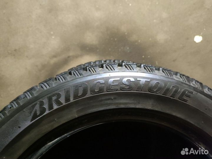 Bridgestone Blizzak Spike-01 205/55 R16 91T