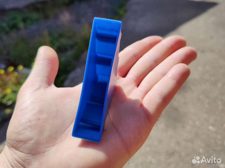 Защитные уголки для мебельного производства