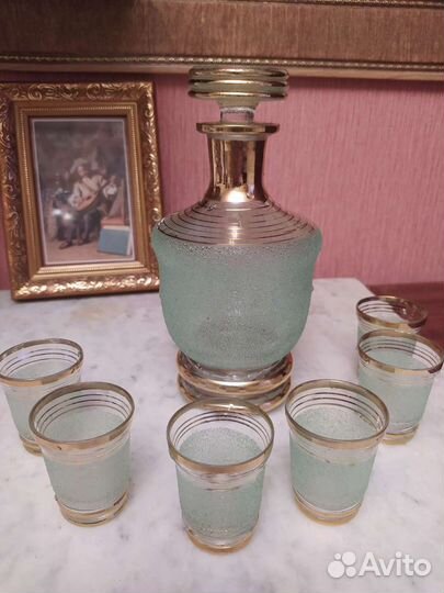 Винтажный Графин, зелёное напыление 50-е года