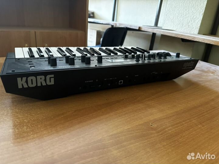 Синтезатор korg Opsix