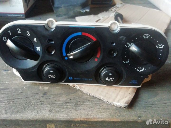 Блок управления печкой Ford Fusion