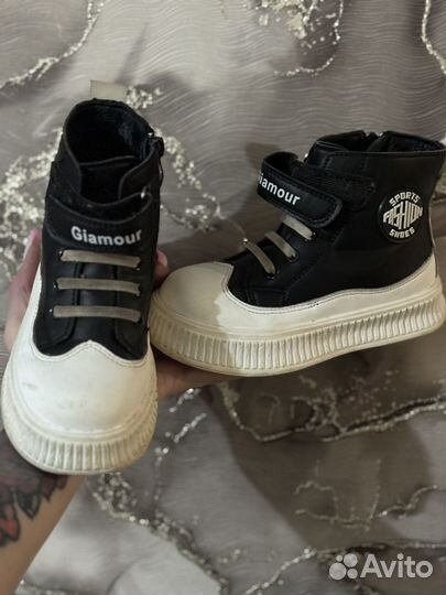 Ботинки кроссовки для девочки