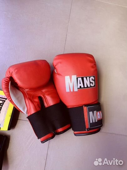 Боксерские перчатки 12 oz и 10oz