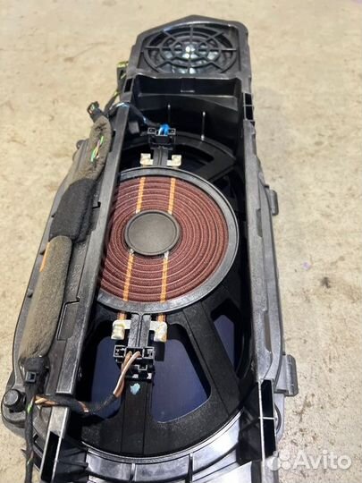 Сабвуфер Harman/Kardon Mercedes-Benz S-Class W221