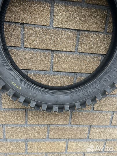 Покрышка на эндуро 18