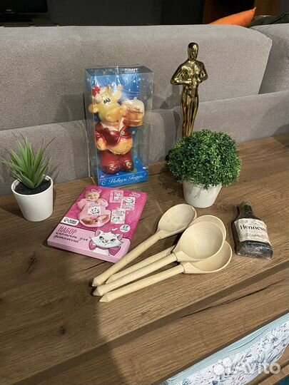 Статуэтка кукла