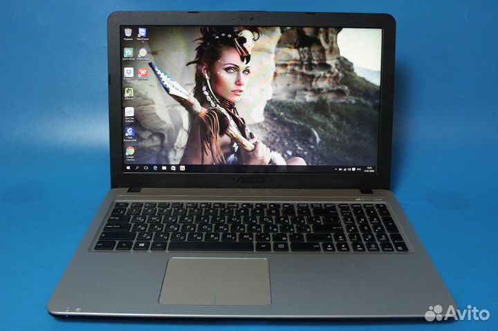 Ноутбук Asus