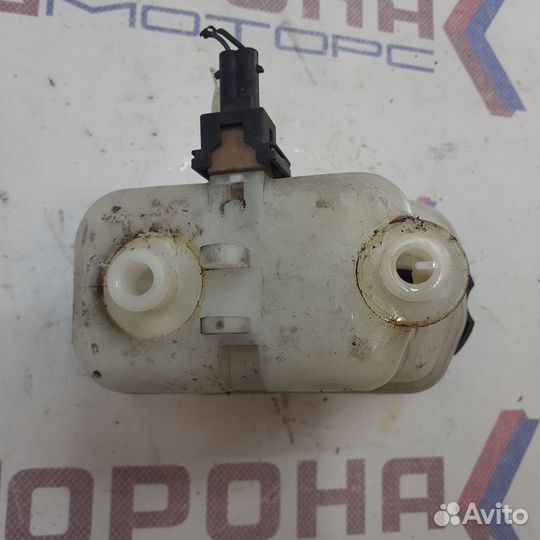 Бачок тормозной жидкости hyundai sonata NF