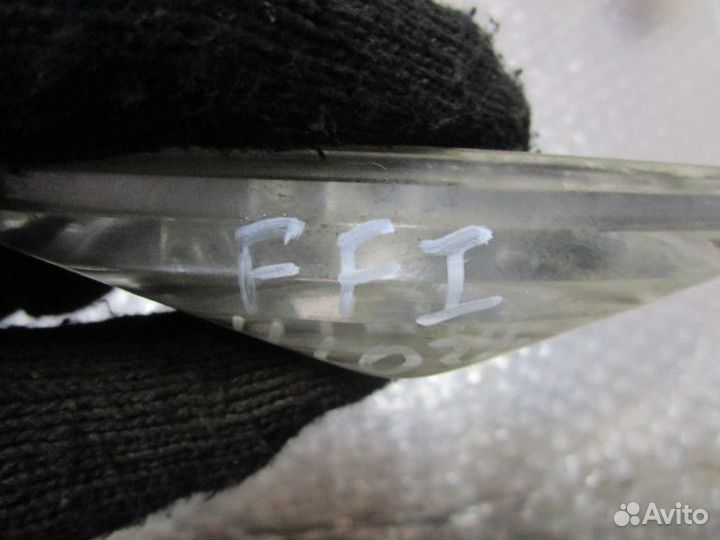 Повторитель на крыло белый Ford Focus I 1998-2005 (4195Q80QC)