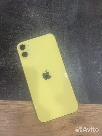 iPhone 11, 64 ГБ