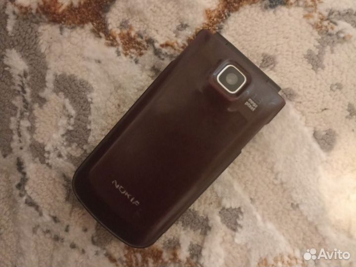 Nokia 2720 Fold