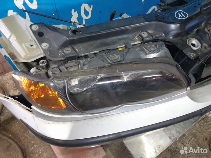 Фара бмв 3 Е46 рестайлинг правая левая