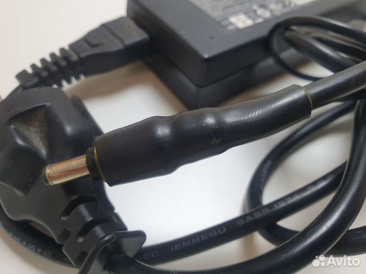 Блок питания ноутбука Toshiba PA3516E-1AC3 оригин