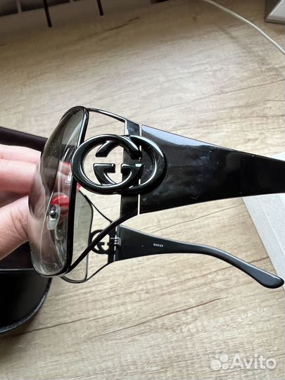 Солнцезащитные очки женские Gucci