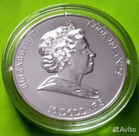 Серебряная монета с позолотой 