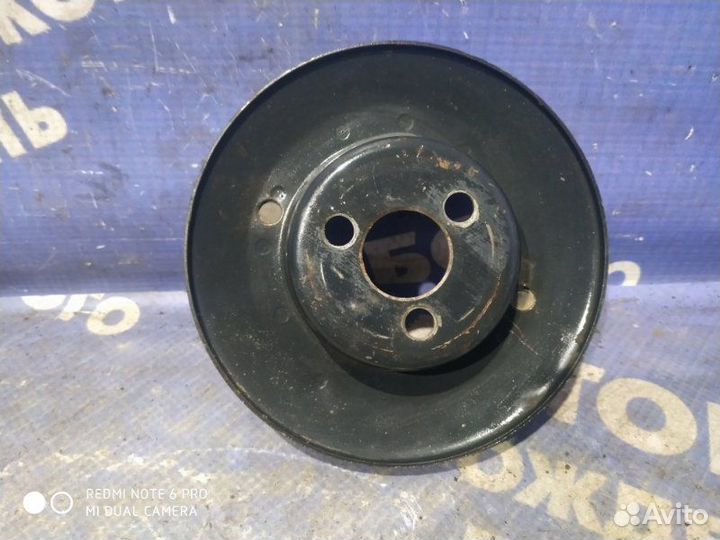 Шкив помпы Ваз Лада 2107 седан 2106 2004