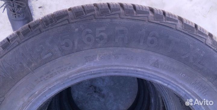 Gislaved Nord Frost 200 SUV 215/65 R16