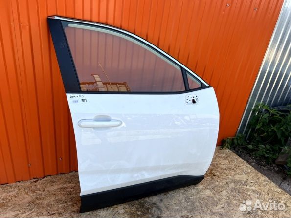 Дверь передняя правая toyota rav-4 xa50