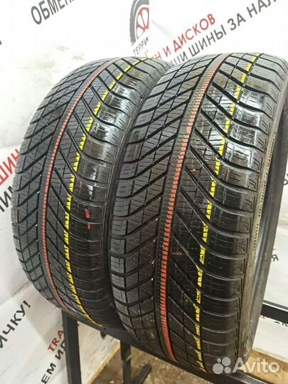 Goodyear Vector 4Seasons 205/50 R17 93V