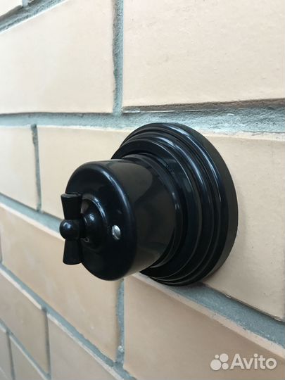 Ретро розетки и выключатели пластик чёрный