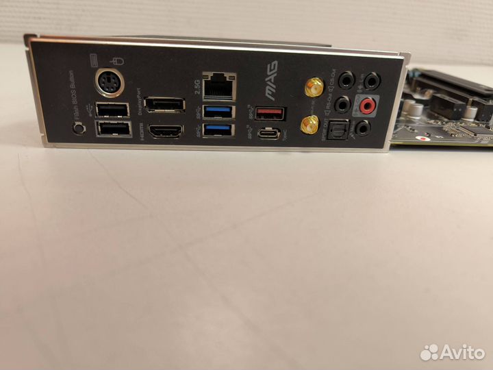 Продаю MSI MAG B550 tomahawk MAX