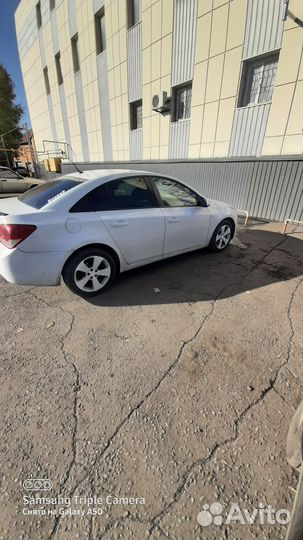 Chevrolet Cruze 1.6 МТ, 2011, 176 000 км