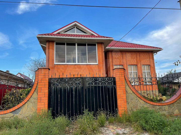 Дом 260 м² на участке 6 сот.