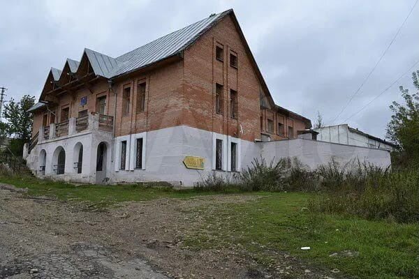 Дом 410 м² на участке 6 сот.