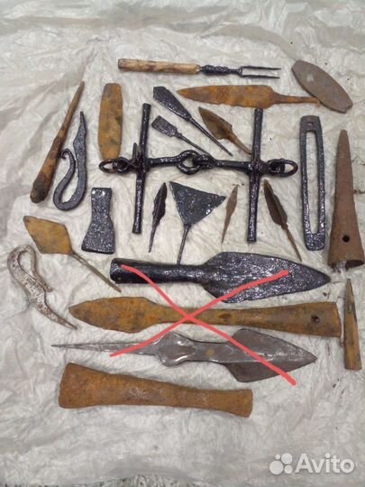 Кованные копанные предметы