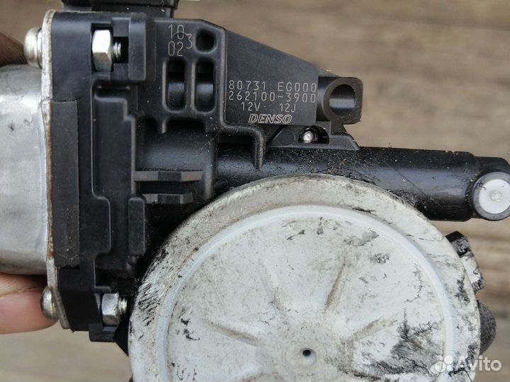 Мотор стеклоподъемника Ниссан х треил