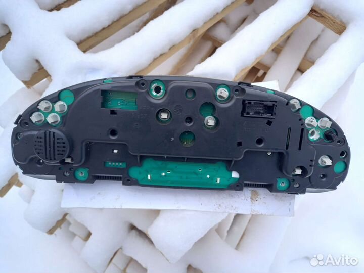 Запчасти для Пежо 607