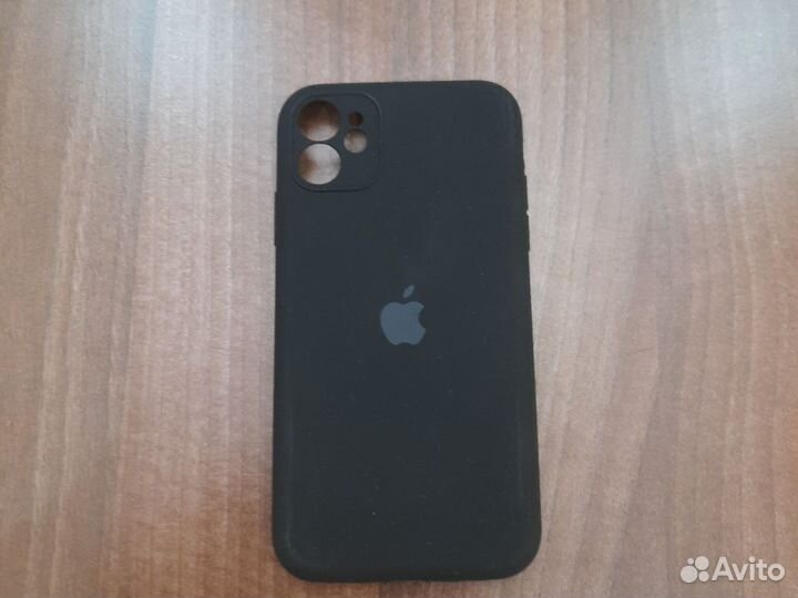 Чехол на iPhone 11 + защитное стекло
