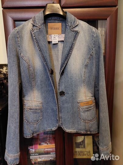 Джинсовый пиджак Ferre куртка жакет женский