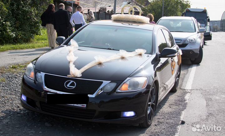 Кольца украшение на машину