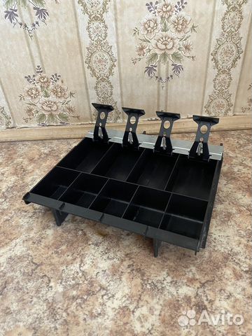 Кассовый лоток