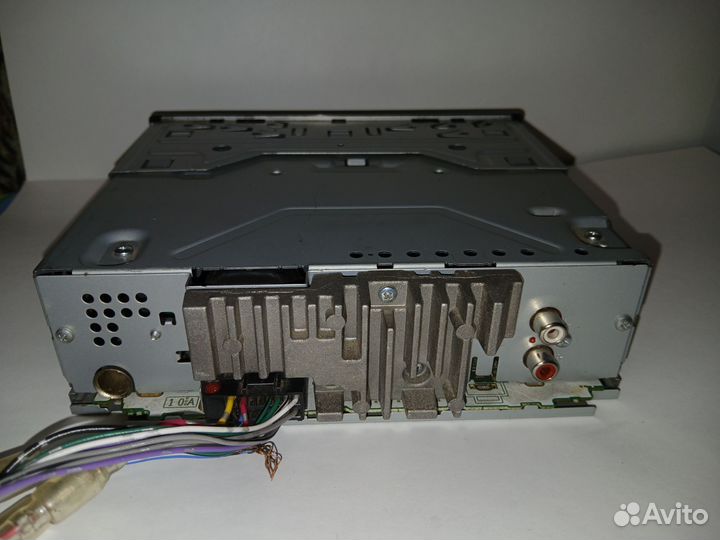 Магнитола Aura AMH 450 BT