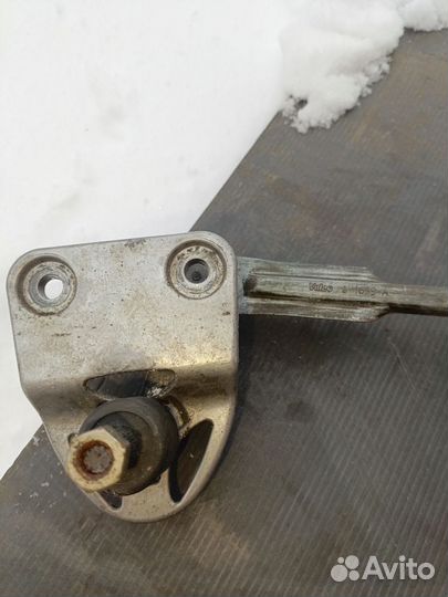 Трапеция стеклоочистителя