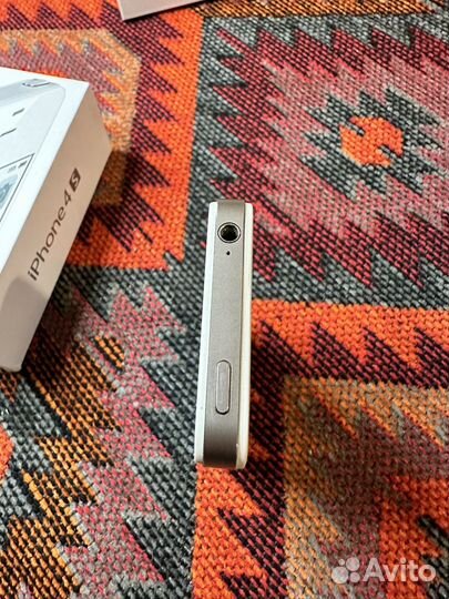 iPhone 4S, 16 ГБ