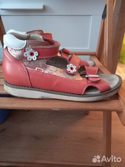 Ортопедические сандали