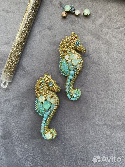 Брошь морской конёк ручной работы