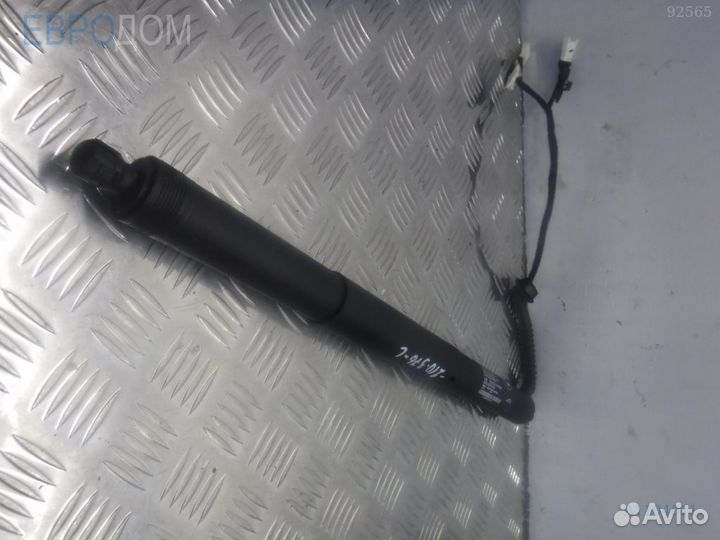 Амортизатор багажника левый BMW F85 s1104611