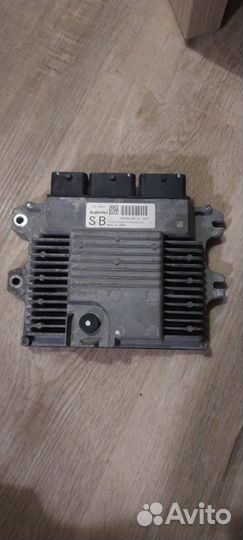 Эбу (блок управления)двигателем Subaru forester sj