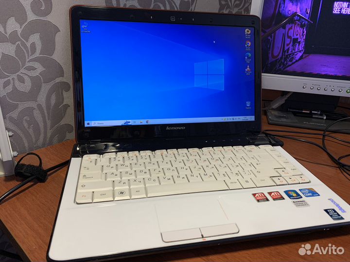 Ноутбук Lenovo IdeaPad Y460