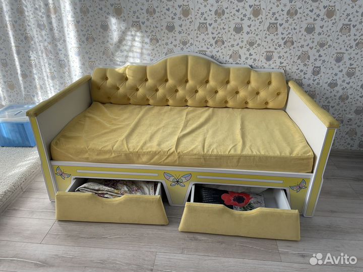Диван кровать в детскую б/у