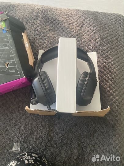 Продаю наушники новые для игр
