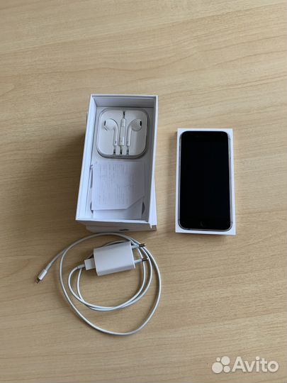 iPhone 6S, 32 ГБ