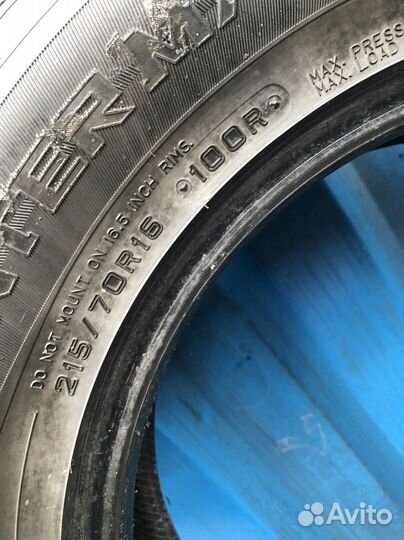 Dunlop Winter Maxx SJ8 215/70 R16 100R