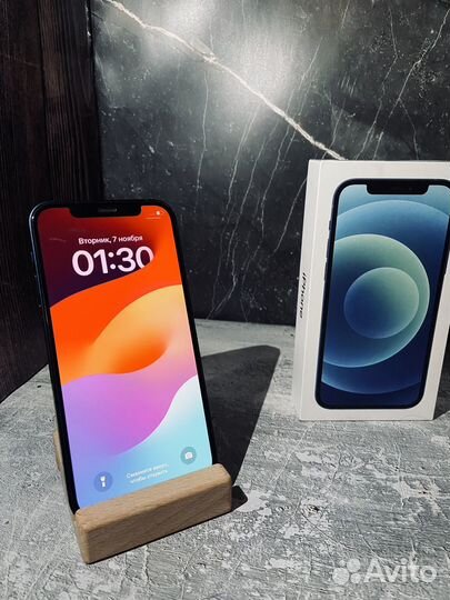 iPhone 12, 64 ГБ
