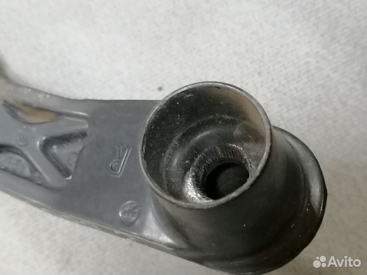 Поводок стеклоочистителя Chrysler Concorde 1998-04